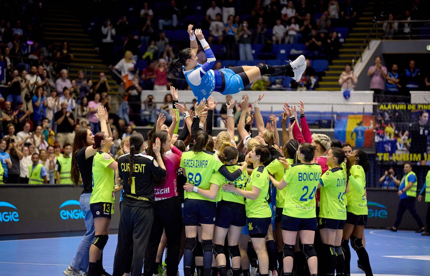 „Am fost doar un copil care a visat să facă o poză cu tine”. Cum se măsoară moștenirea Cristinei Neagu