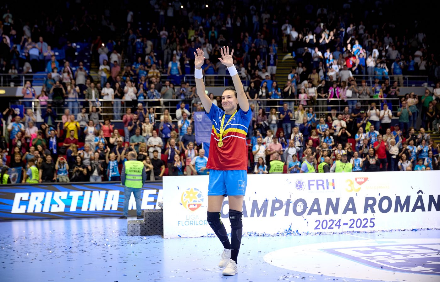 „Voi fi aici întotdeauna”. Cristina Neagu s-a retras, dar o jucătoare ca ea trăiește la infinit